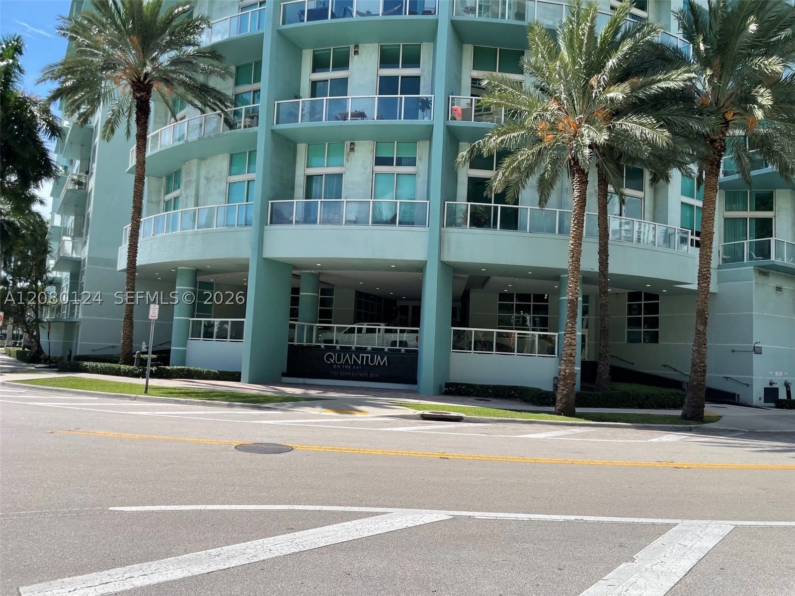 Real estate property located at 1900 Bayshore Dr #511, Miami-dade, Quantum On The Bay Condo, Miami, FL