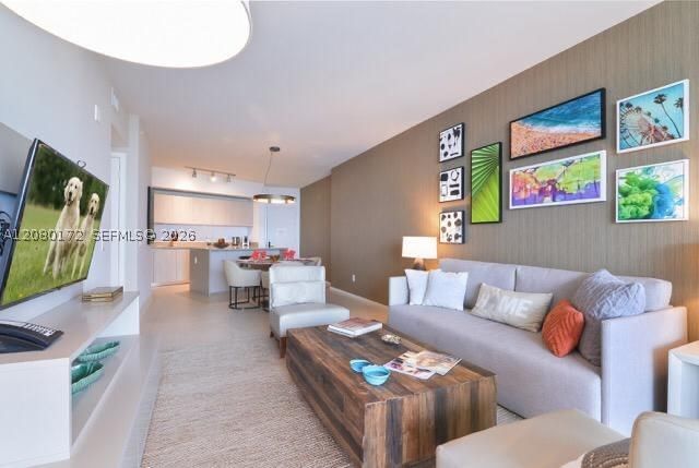 Real estate property located at 4111 Ocean Dr #2010, Broward, Lyfe Resort, Hollywood, FL