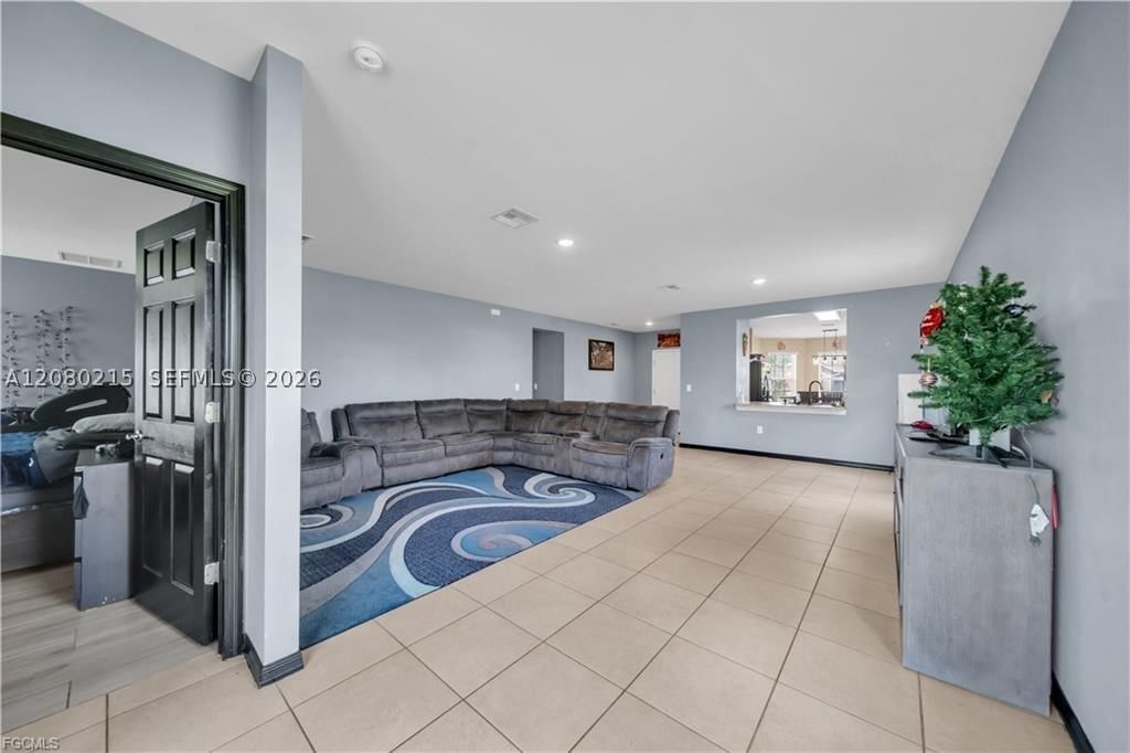 Real estate property located at 10549 Canal Brook LN, Lee, Lehigh Acres, Lehigh Acres, FL