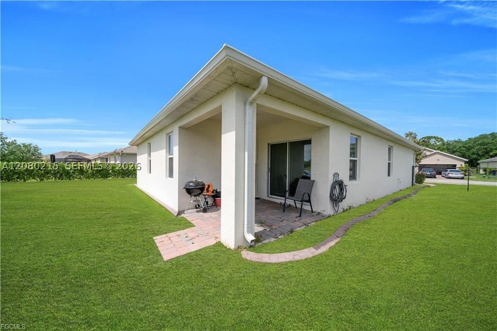 Real estate property located at 10549 Canal Brook LN, Lee, Lehigh Acres, Lehigh Acres, FL