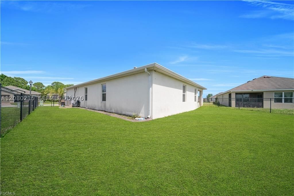 Real estate property located at 10549 Canal Brook LN, Lee, Lehigh Acres, Lehigh Acres, FL