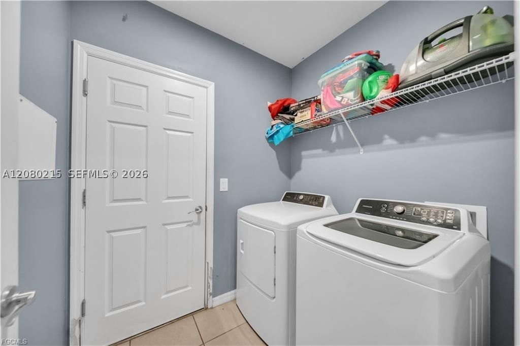 Real estate property located at 10549 Canal Brook LN, Lee, Lehigh Acres, Lehigh Acres, FL