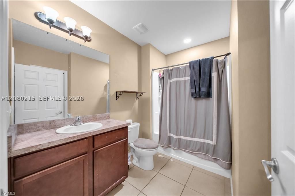 Real estate property located at 10549 Canal Brook LN, Lee, Lehigh Acres, Lehigh Acres, FL