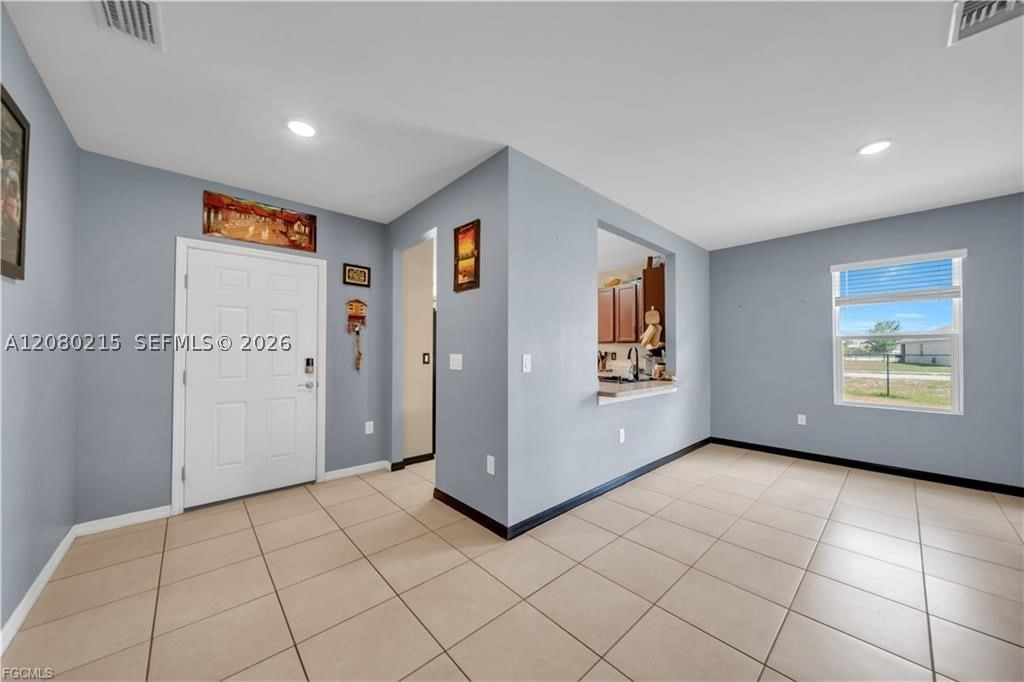 Real estate property located at 10549 Canal Brook LN, Lee, Lehigh Acres, Lehigh Acres, FL