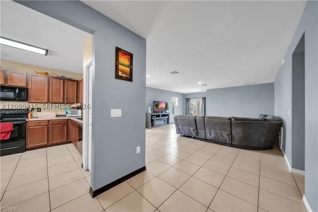 Real estate property located at 10549 Canal Brook LN, Lee, Lehigh Acres, Lehigh Acres, FL