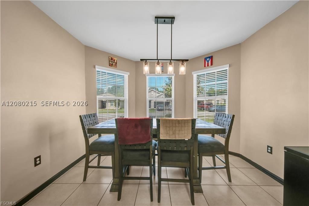 Real estate property located at 10549 Canal Brook LN, Lee, Lehigh Acres, Lehigh Acres, FL