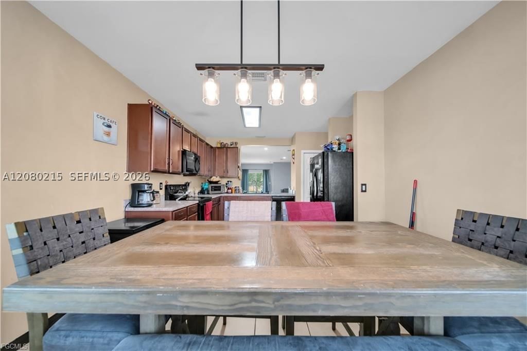 Real estate property located at 10549 Canal Brook LN, Lee, Lehigh Acres, Lehigh Acres, FL