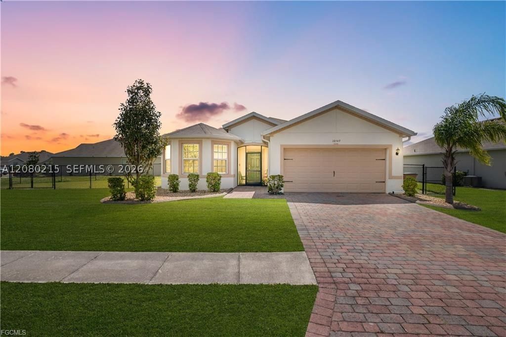 Real estate property located at 10549 Canal Brook LN, Lee, Lehigh Acres, Lehigh Acres, FL