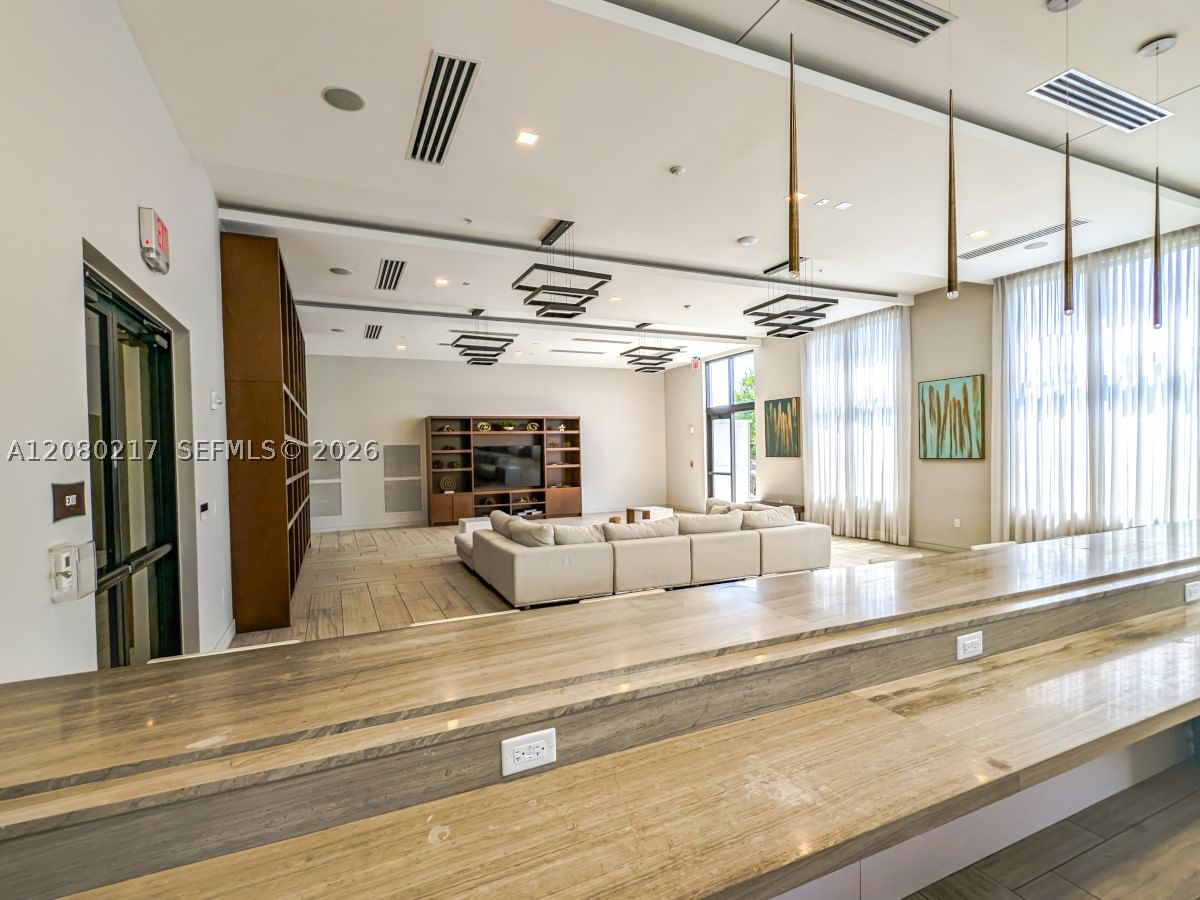 Real estate property located at 10327 89th Ter, Miami-dade, Grand Bay North, Doral, FL