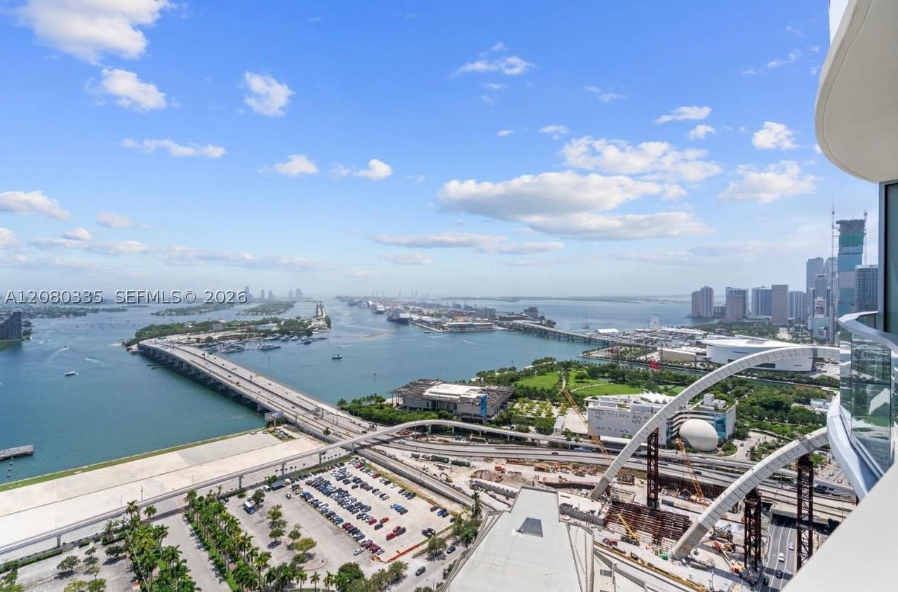 Real estate property located at 1400 biscayne #3805, Miami-dade, Casa Bella, Miami, FL