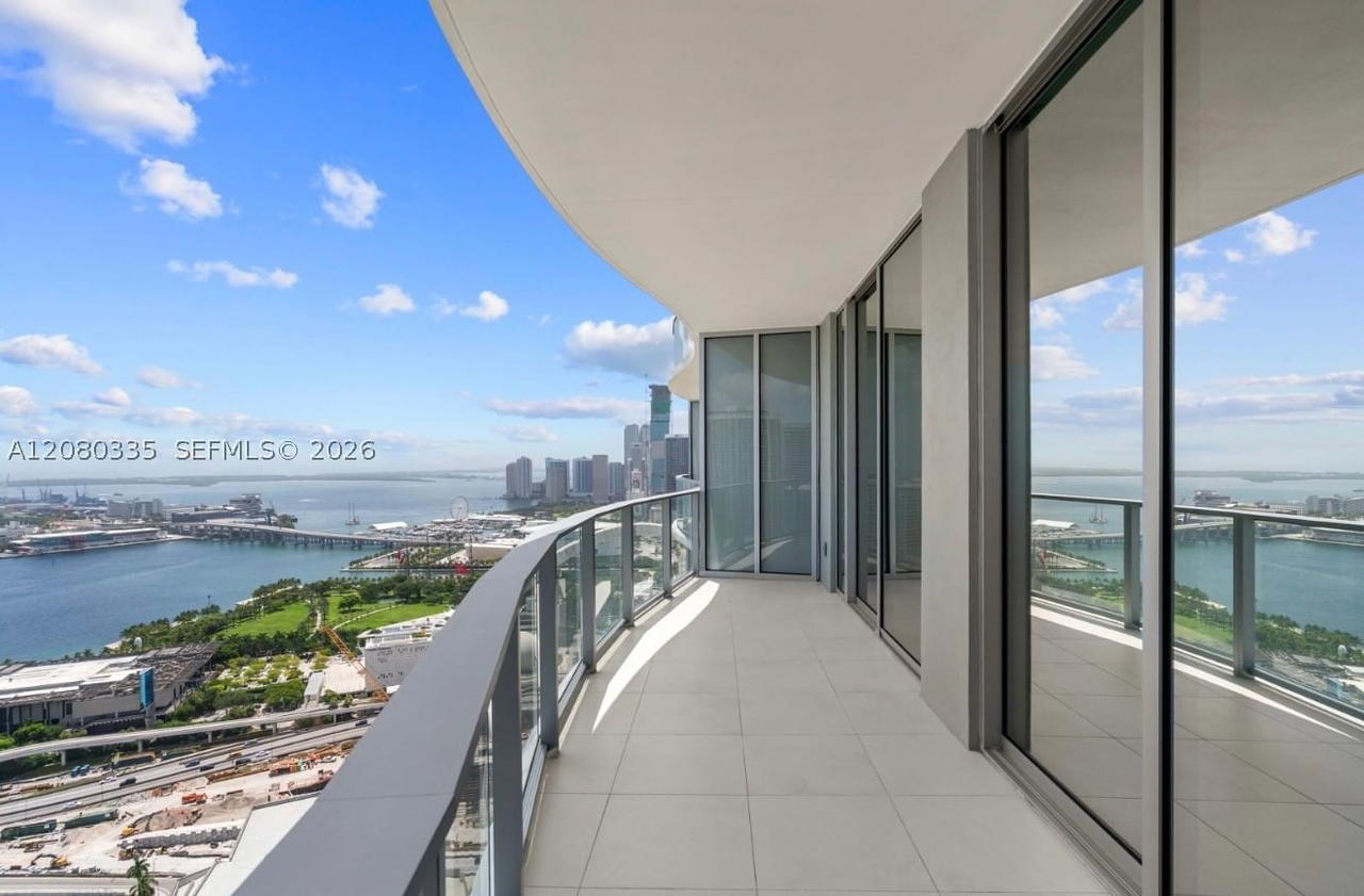 Real estate property located at 1400 biscayne #3805, Miami-dade, Casa Bella, Miami, FL