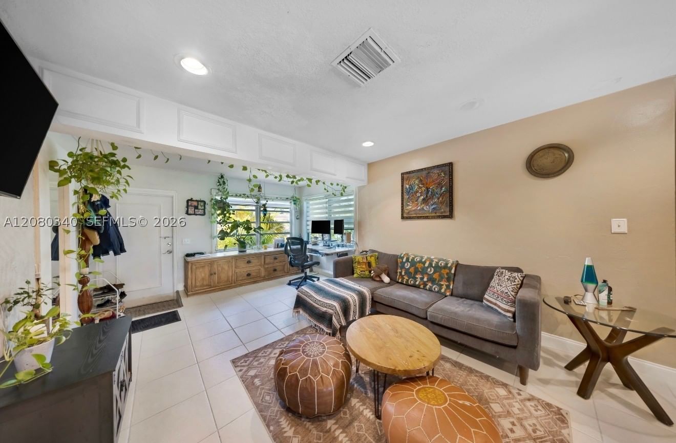 Real estate property located at 2326 Harding St, Broward, Hollywood Park, Hollywood, FL