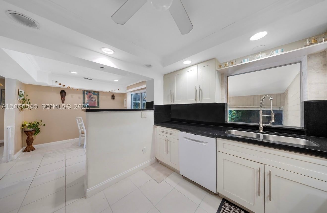Real estate property located at 2326 Harding St, Broward, Hollywood Park, Hollywood, FL