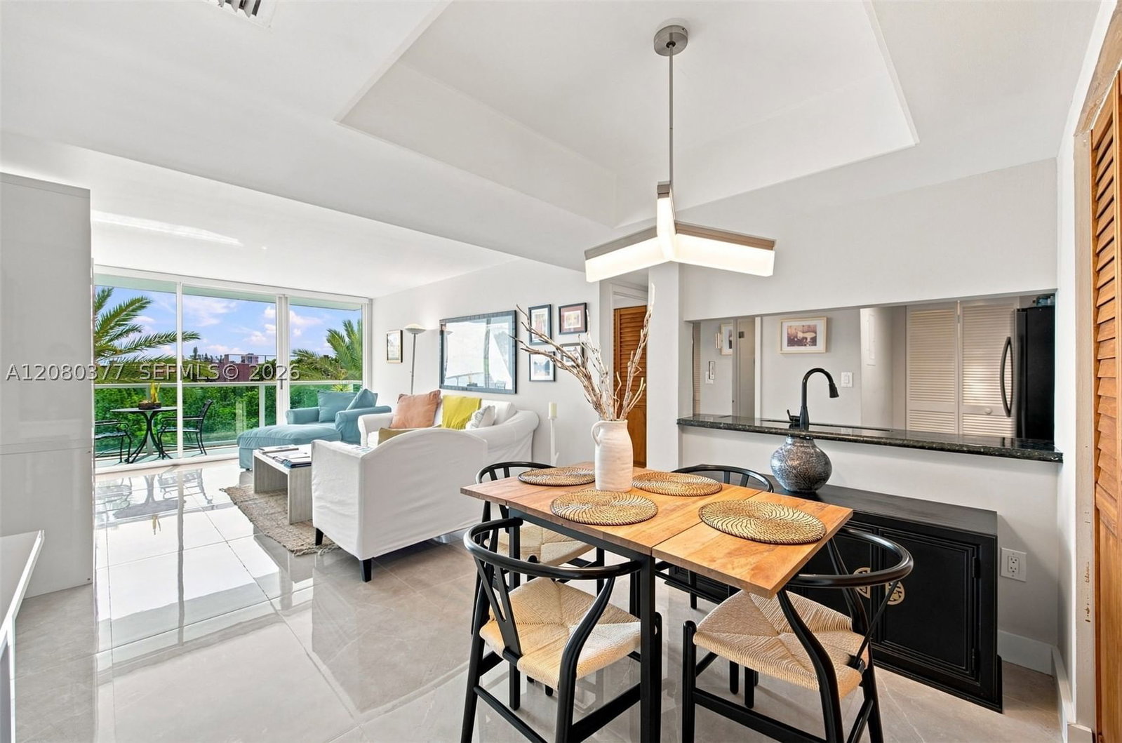 Real estate property located at 650 West Ave #406, Miami-dade, The Floridian Condo, Miami Beach, FL