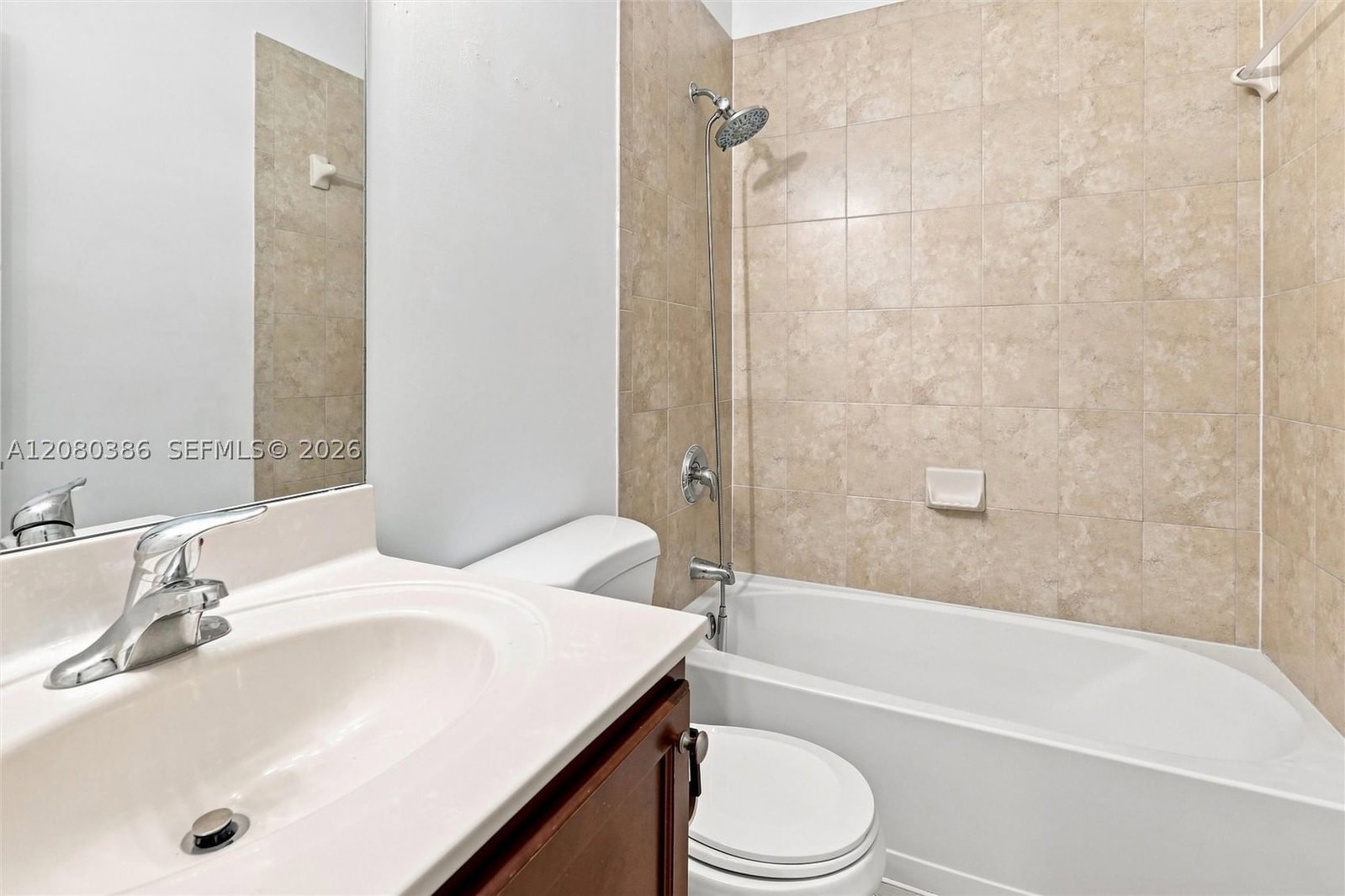 Real estate property located at 9145 227th St #4, Miami-dade, The Shores Condo No 2, Cutler Bay, FL