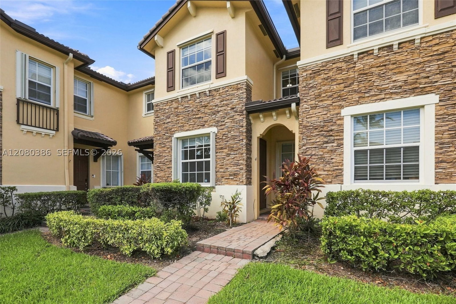 Real estate property located at 9145 227th St #4, Miami-dade, The Shores Condo No 2, Cutler Bay, FL
