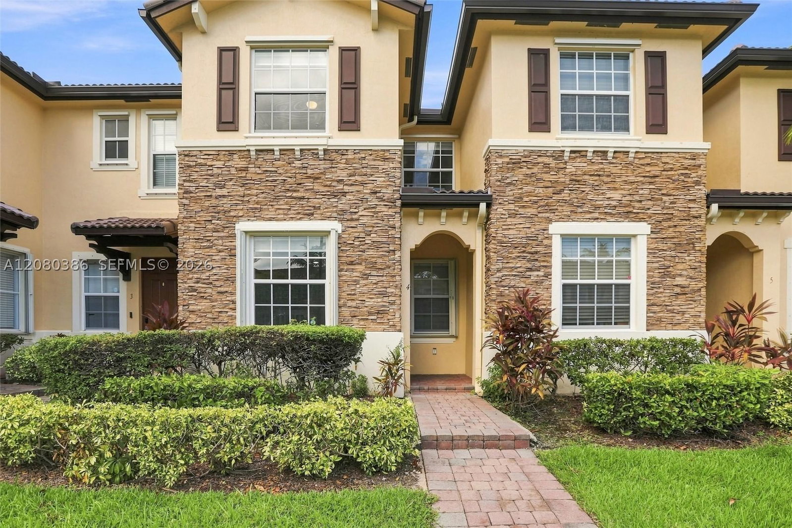 Real estate property located at 9145 227th St #4, Miami-dade, The Shores Condo No 2, Cutler Bay, FL