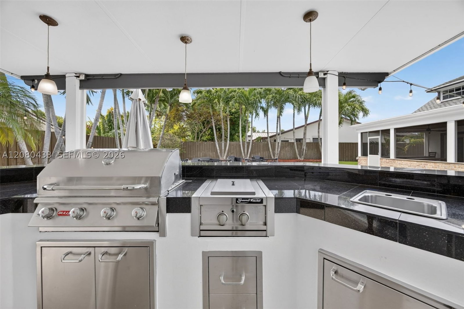 Real estate property located at 18211 95th Ct, Miami-dade, Franjo Park Sec 2, Palmetto Bay, FL