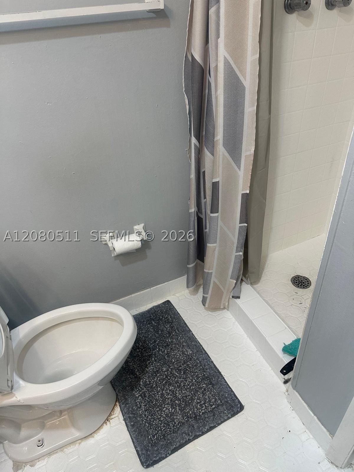 Real estate property located at 3285 Foxcroft Rd E204, Broward, Foxcroft Apts Inc Condo, Miramar, FL