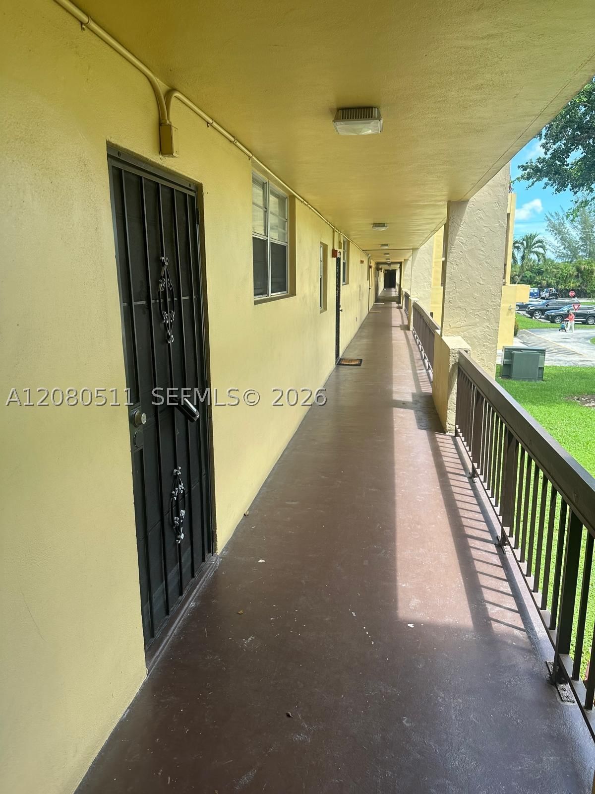 Real estate property located at 3285 Foxcroft Rd E204, Broward, Foxcroft Apts Inc Condo, Miramar, FL