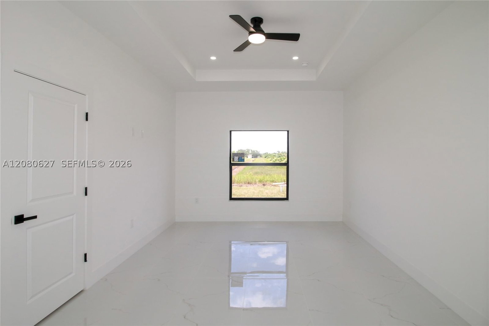 Real estate property located at 945 COMMODORE ST, Lee, Lehigh Acres, Lehigh Acres, FL