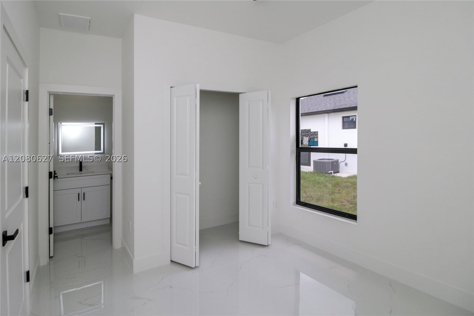 Real estate property located at 945 COMMODORE ST, Lee, Lehigh Acres, Lehigh Acres, FL