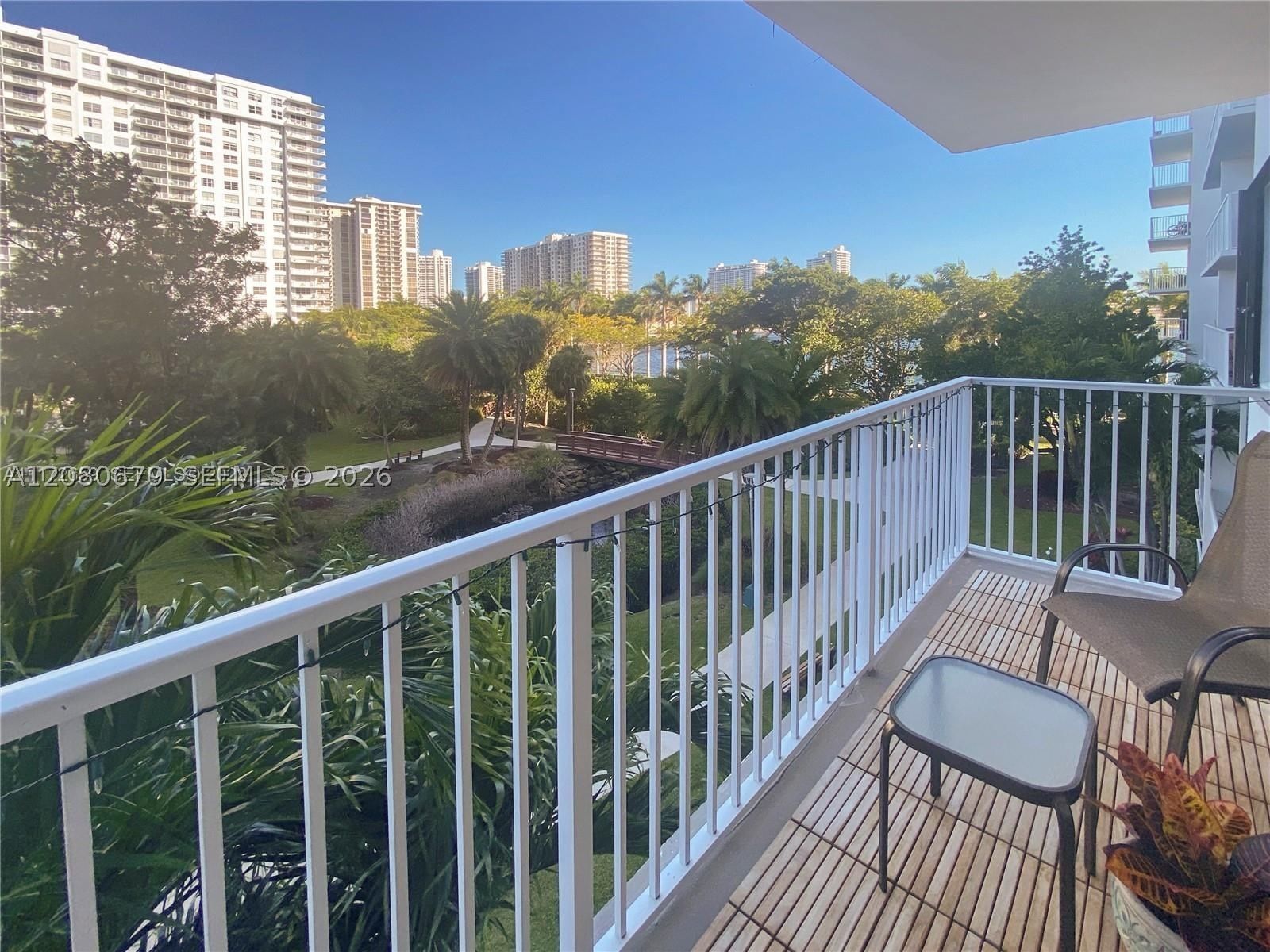 Real estate property located at 2801 183rd St #310W, Miami-dade, Admirals Port Condo West, Aventura, FL