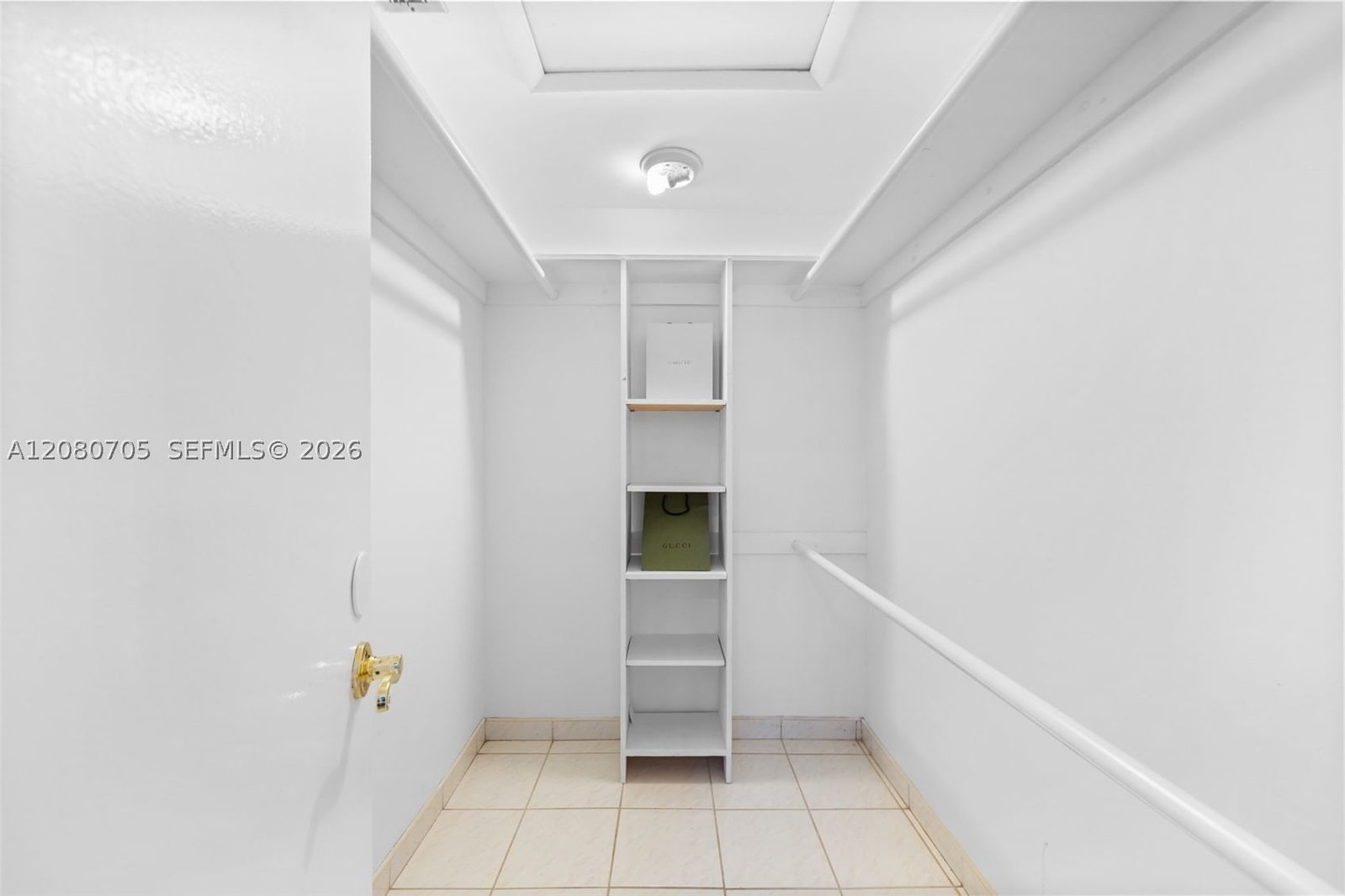 Real estate property located at 2679 Parkview Dr, Broward, Harbourwood Sketch Of Sur, Hallandale Beach, FL