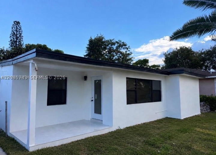 Real estate property located at 2324 Service Rd, Miami-dade, Magnolia Gardens Consolid, Opa Locka, FL