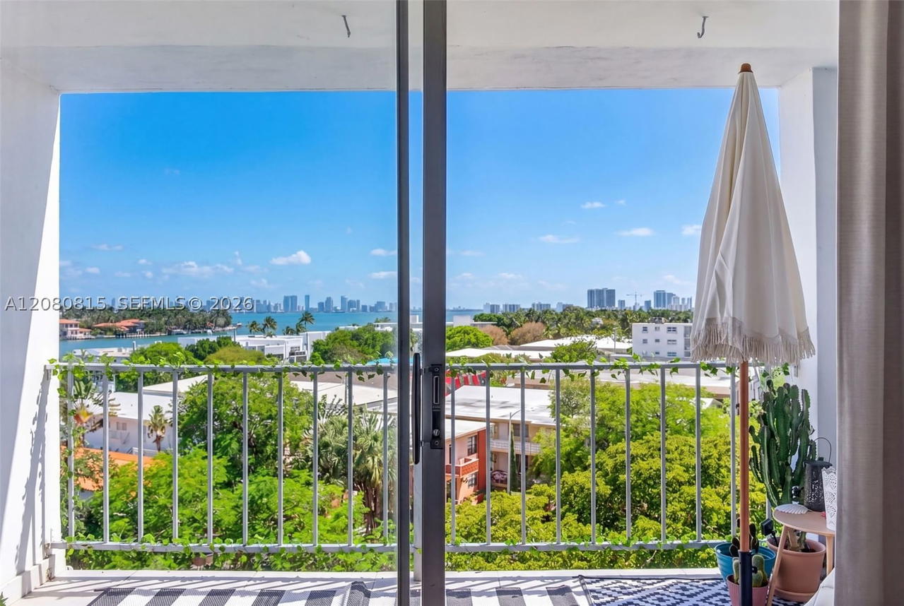 Real estate property located at 6900 Bay Dr #6B, Miami-dade, Stanton House Condo, Miami Beach, FL
