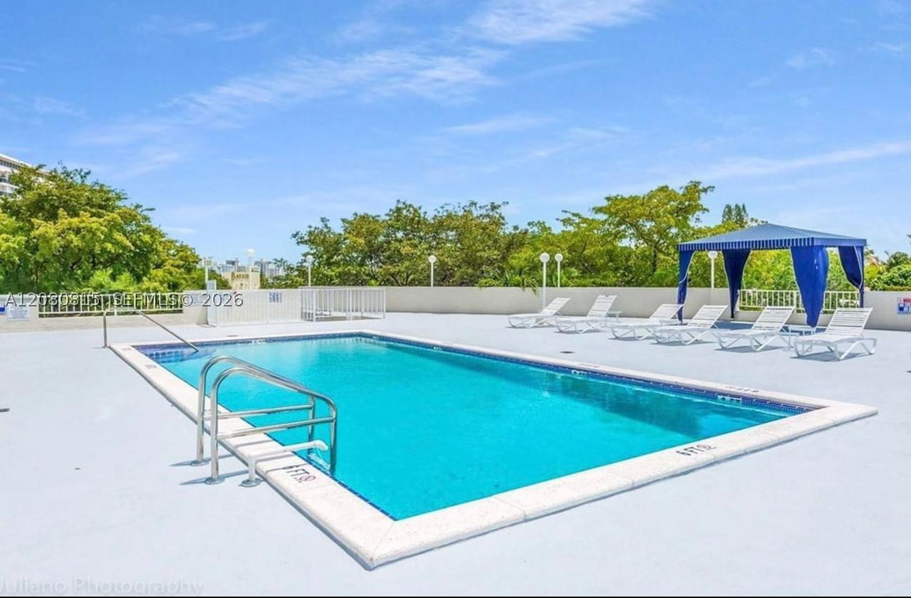 Real estate property located at 6900 Bay Dr #6B, Miami-dade, Stanton House Condo, Miami Beach, FL