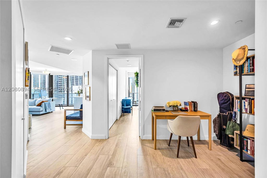 Real estate property located at 45 9th St #2103, Miami-dade, Brickell Heights East Con, Miami, FL