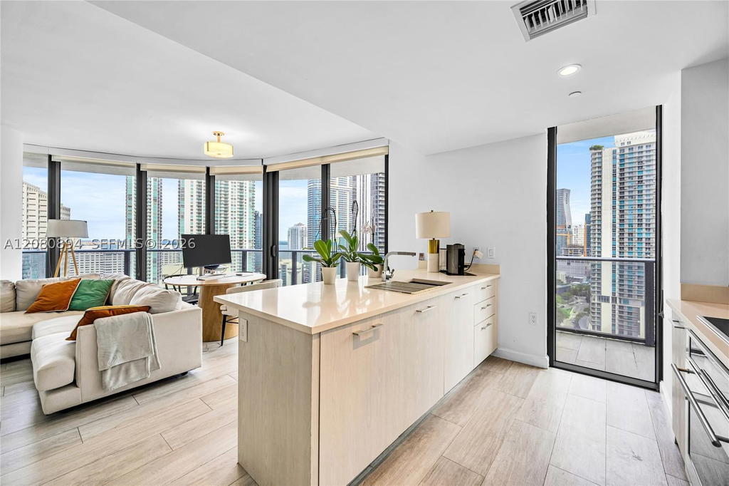 Real estate property located at 45 9th St #2103, Miami-dade, Brickell Heights East Con, Miami, FL