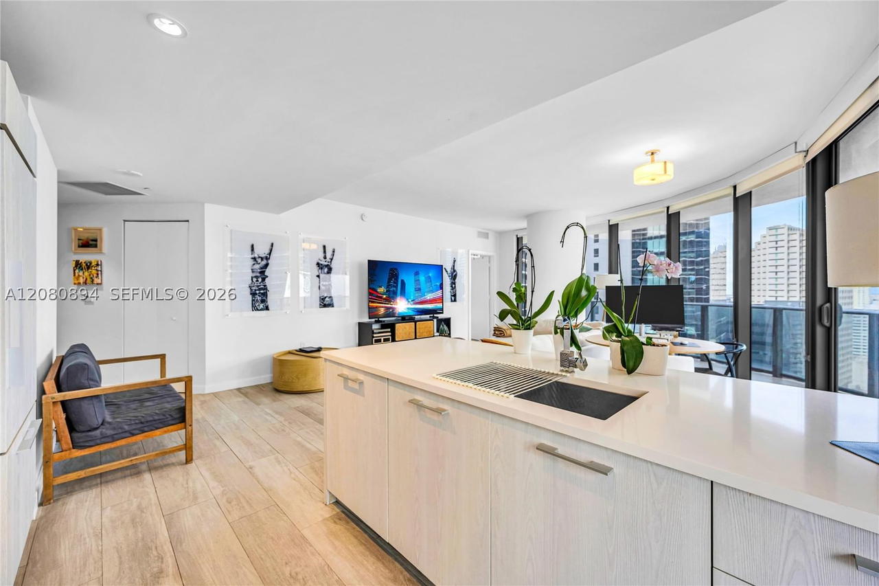 Real estate property located at 45 9th St #2103, Miami-dade, Brickell Heights East Con, Miami, FL