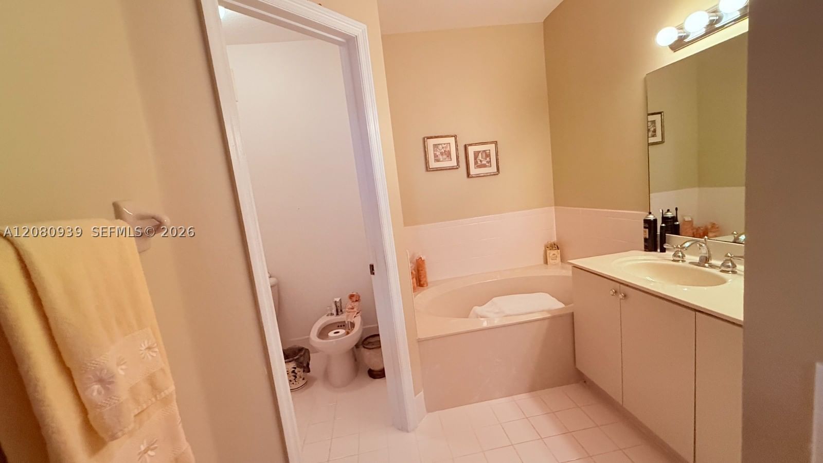 Real estate property located at 4729 163rd Pl, Miami-dade, Park Lakes Sec 3, Miami, FL