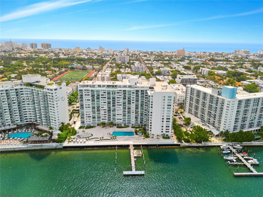 Real estate property located at 1000 West Ave #1518, Miami-dade, Mirador 1000 Condo, Miami Beach, FL