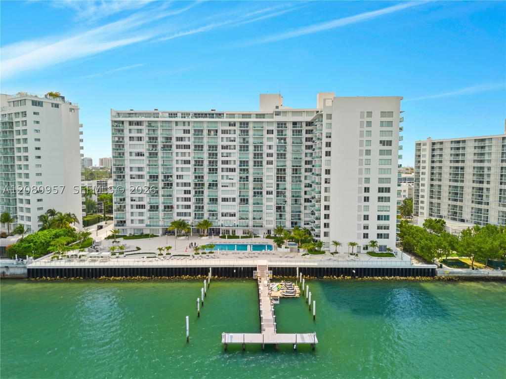 Real estate property located at 1000 West Ave #1518, Miami-dade, Mirador 1000 Condo, Miami Beach, FL