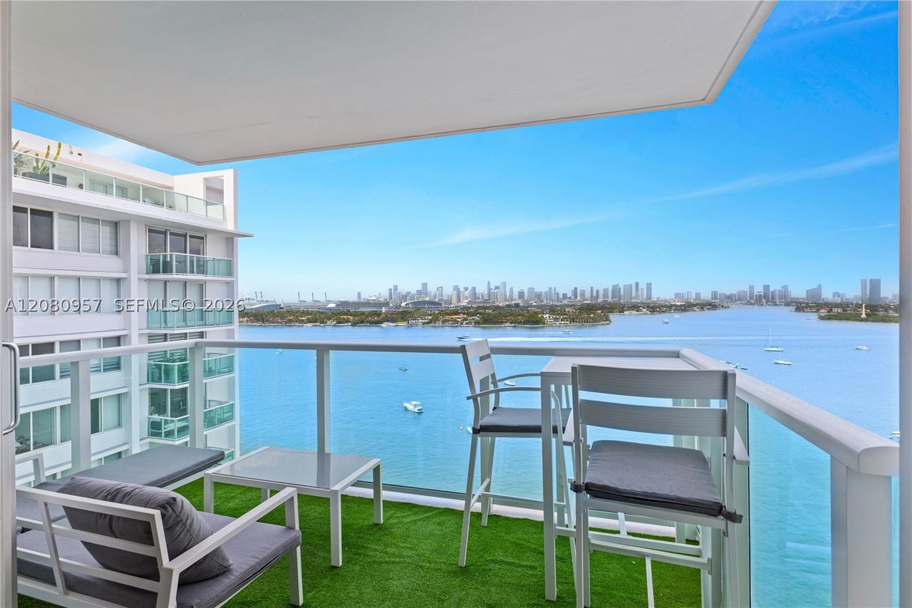 Real estate property located at 1000 West Ave #1518, Miami-dade, Mirador 1000 Condo, Miami Beach, FL