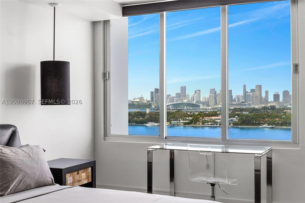 Real estate property located at 1000 West Ave #1518, Miami-dade, Mirador 1000 Condo, Miami Beach, FL