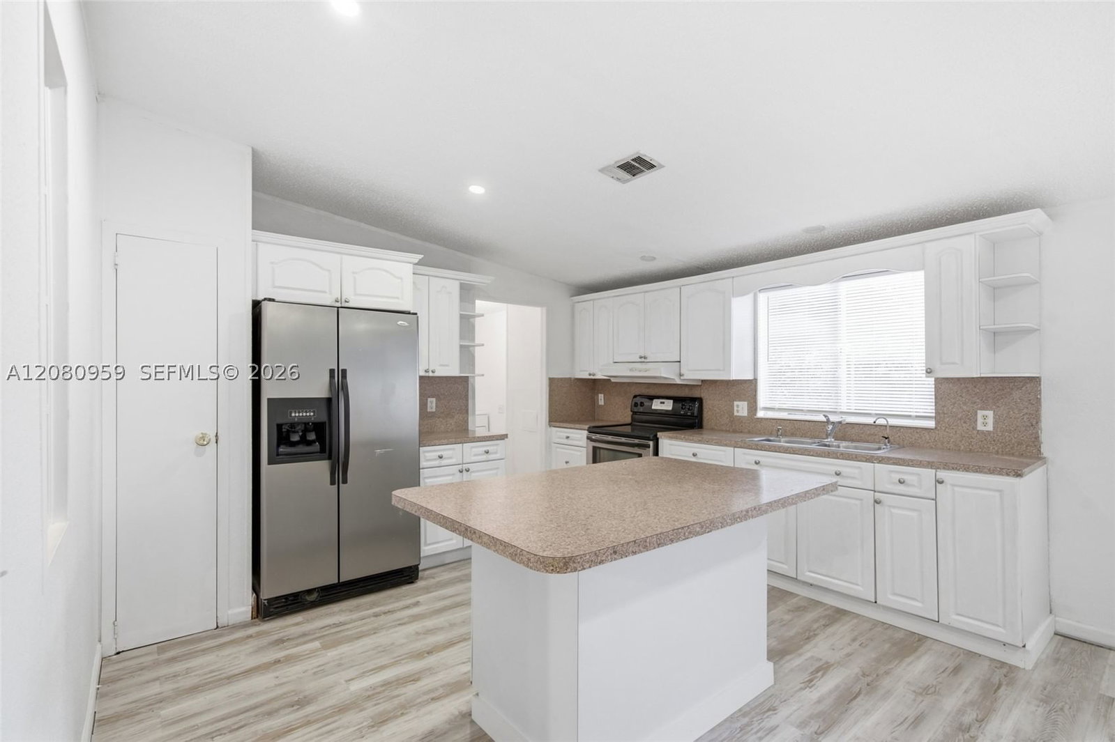Real estate property located at 19800 180th Ave Unit # 477, Miami-dade, Americana Village Condo, Miami, FL