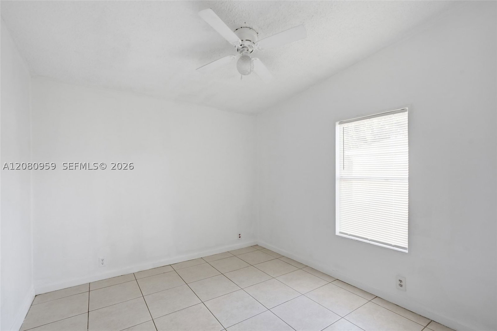 Real estate property located at 19800 180th Ave Unit # 477, Miami-dade, Americana Village Condo, Miami, FL