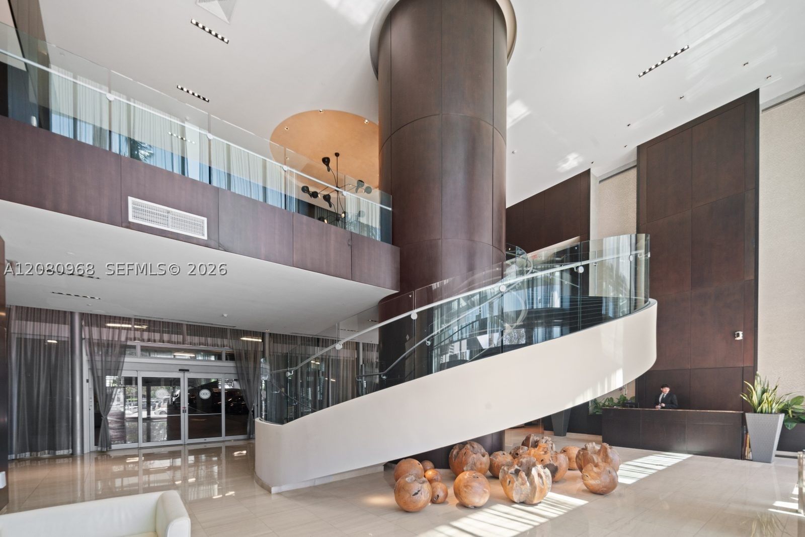Real estate property located at 900 Biscayne Blvd #2112, Miami-dade, 900 Biscayne Bay Condo, Miami, FL