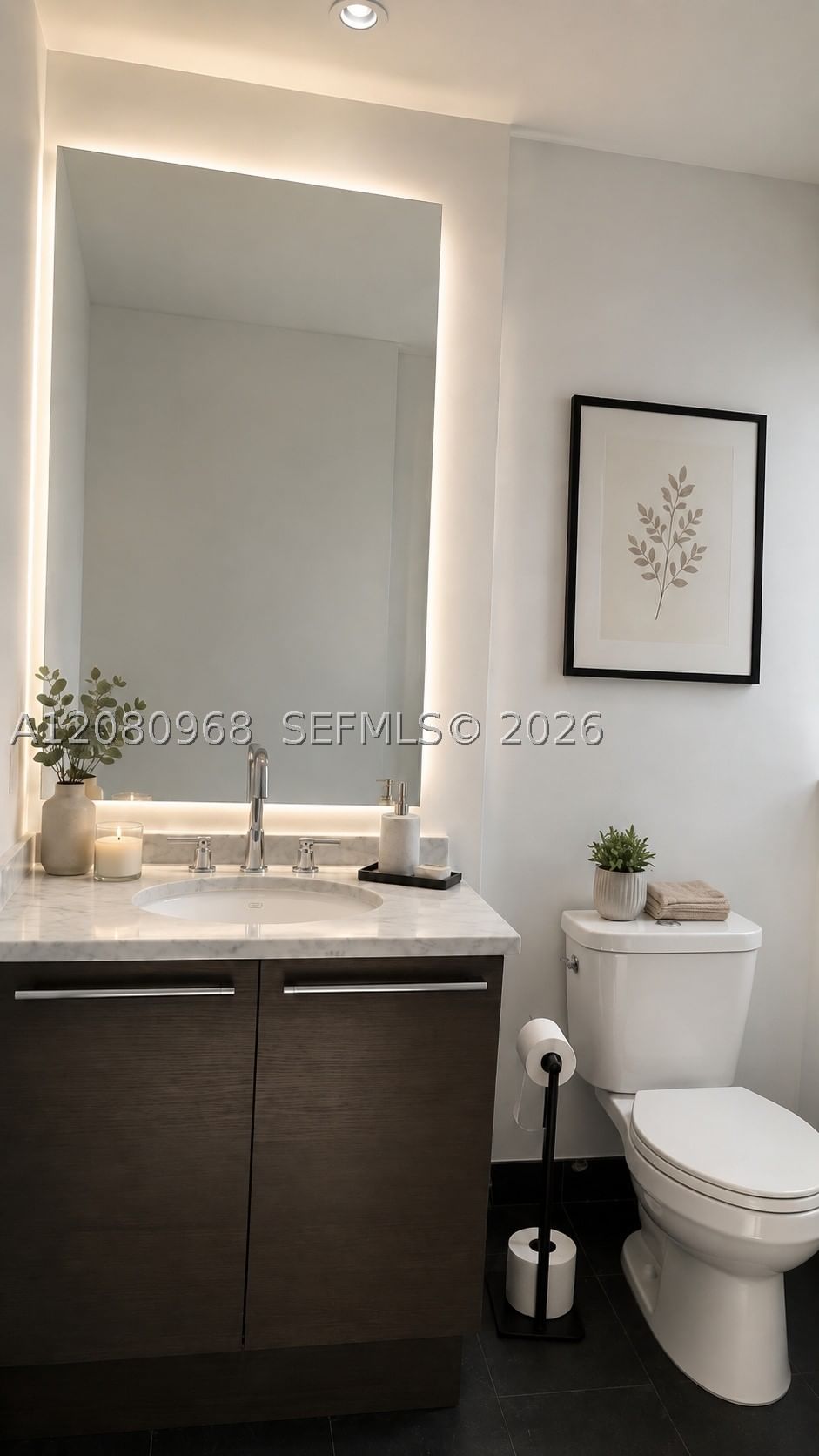 Real estate property located at 900 Biscayne Blvd #2112, Miami-dade, 900 Biscayne Bay Condo, Miami, FL