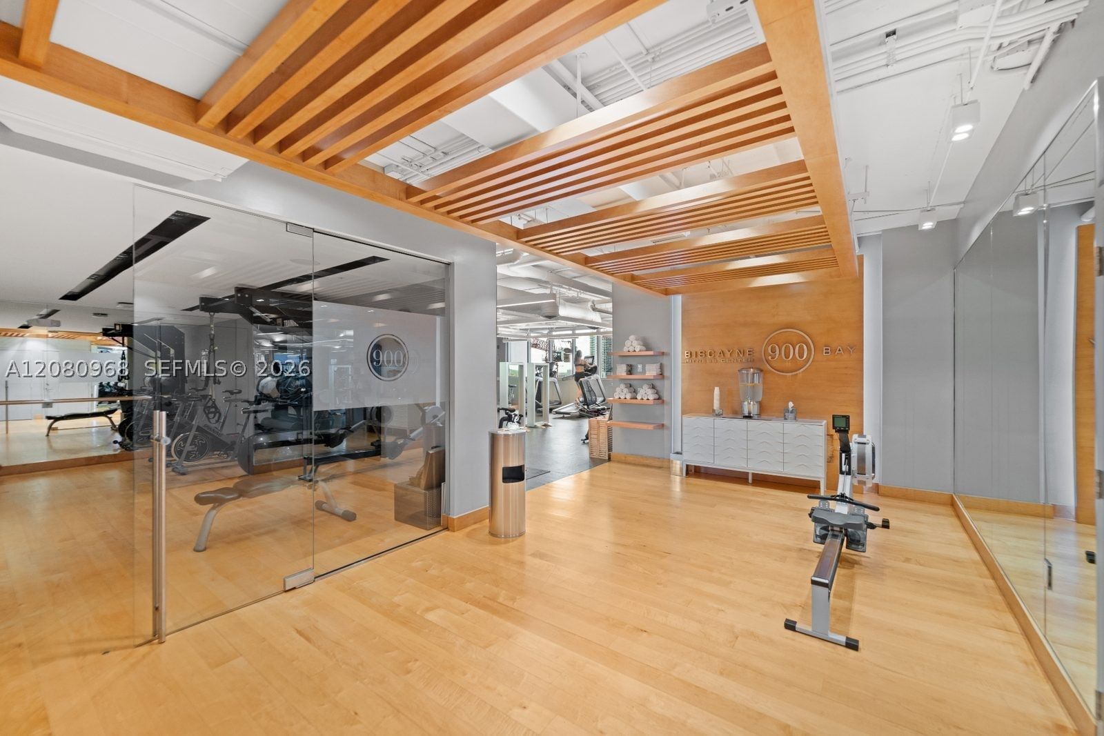 Real estate property located at 900 Biscayne Blvd #2112, Miami-dade, 900 Biscayne Bay Condo, Miami, FL