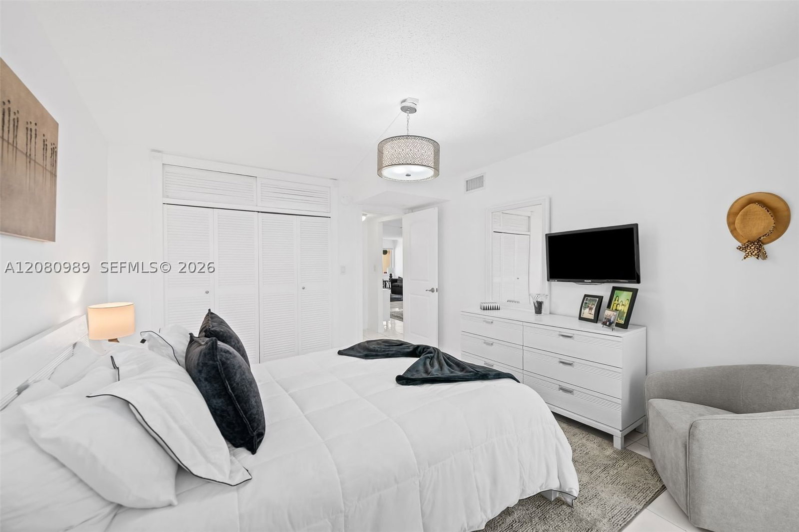 Real estate property located at 328 Ocean Blvd #104, Broward, Bermuda House Condominium, Pompano Beach, FL