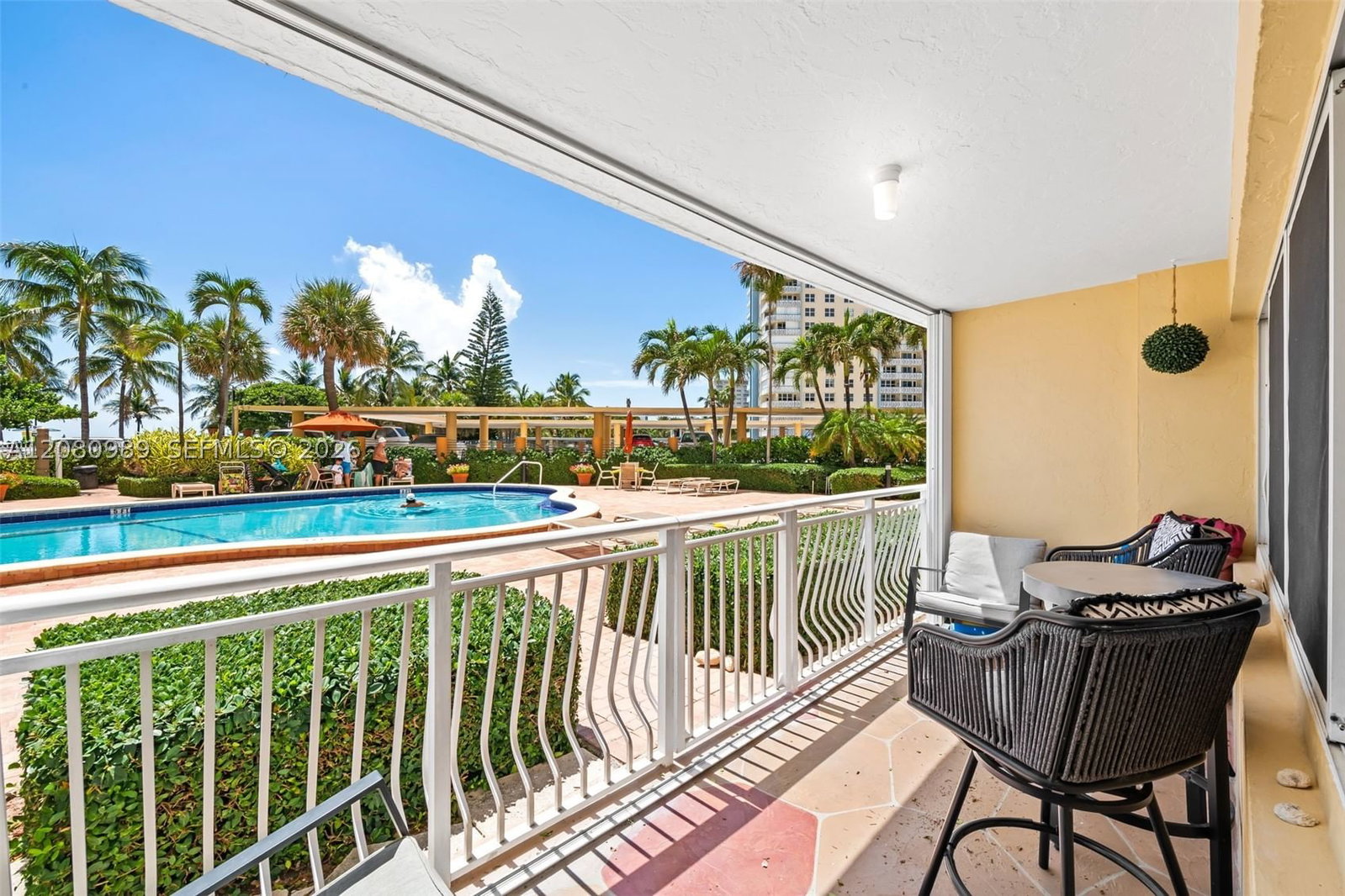 Real estate property located at 328 Ocean Blvd #104, Broward, Bermuda House Condominium, Pompano Beach, FL