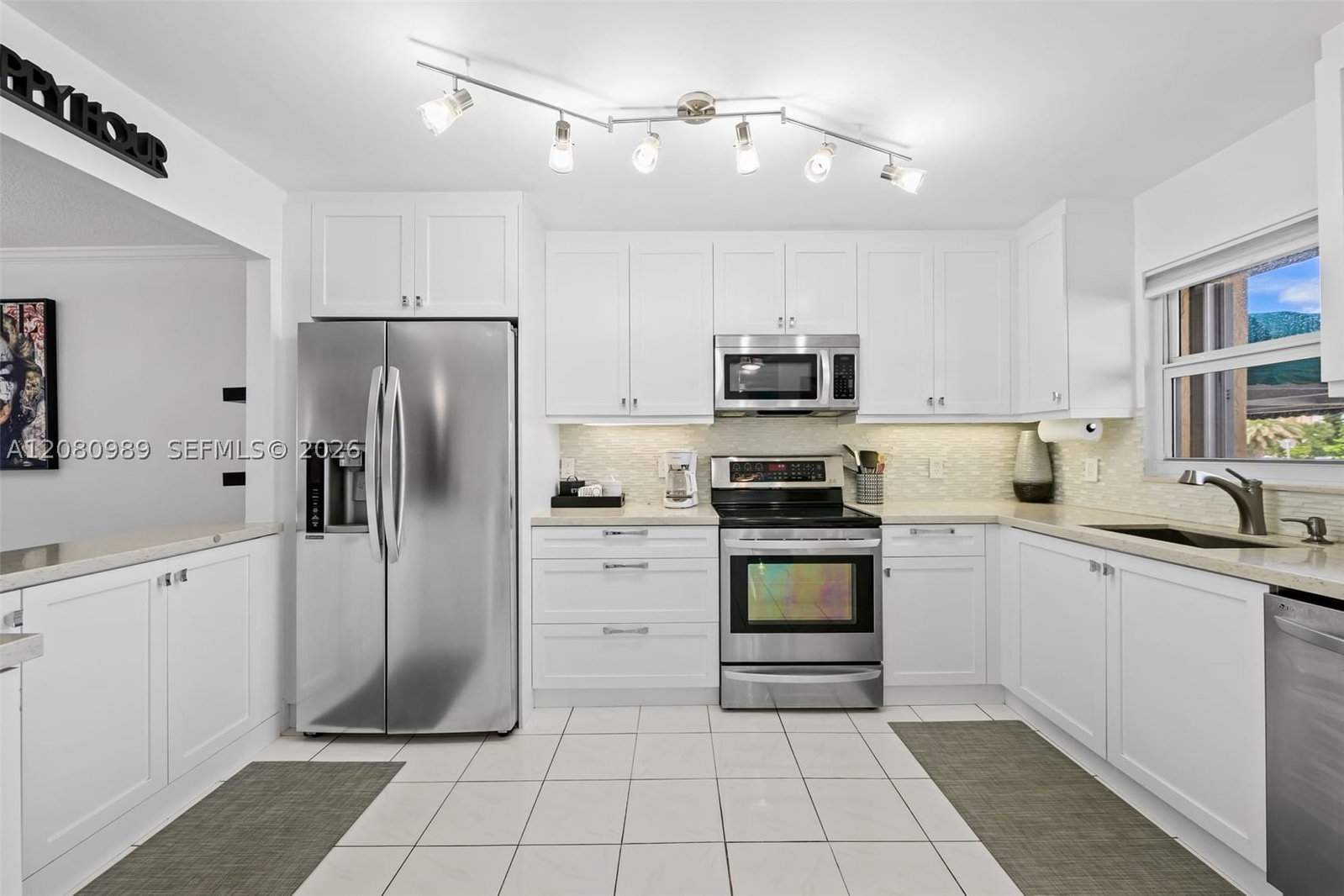 Real estate property located at 328 Ocean Blvd #104, Broward, Bermuda House Condominium, Pompano Beach, FL