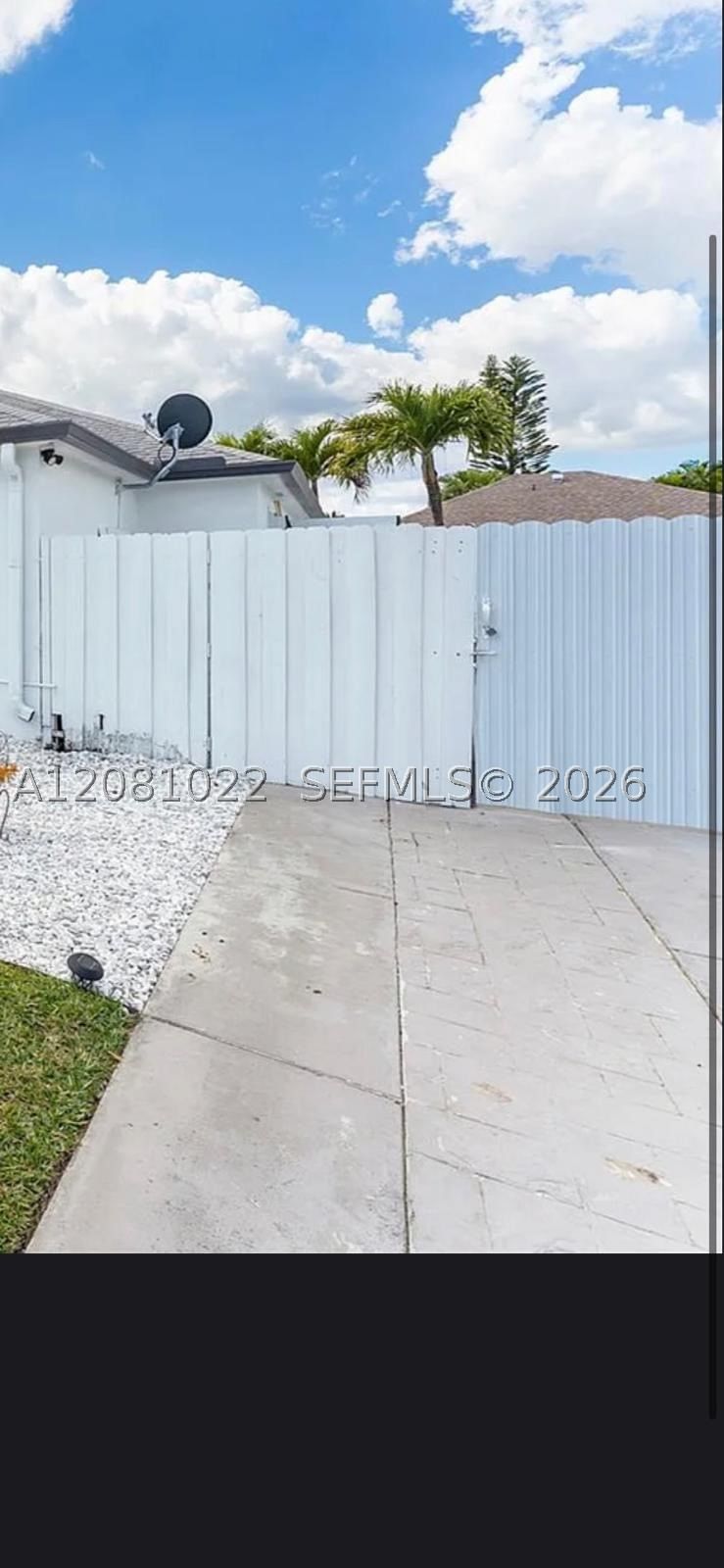 Real estate property located at 15480 144th Ave, Miami-dade, American Homes, Miami, FL