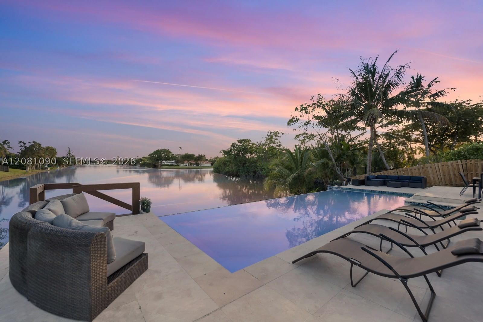 Real estate property located at 2286 215th St, Miami-dade, Highland Lakes East, Miami, FL