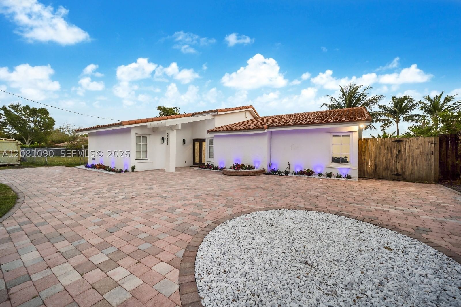 Real estate property located at 2286 215th St, Miami-dade, Highland Lakes East, Miami, FL